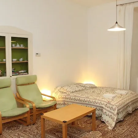 Studio Loretanska Prague